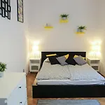 Enigma Apartments Św. Marka